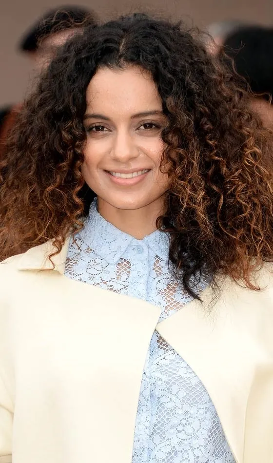 Kangana Ranaut in sky blue and white dress with open hair Kangana Ranaut in sky blue and white dress with open hair - bollywood actresses hairstyles