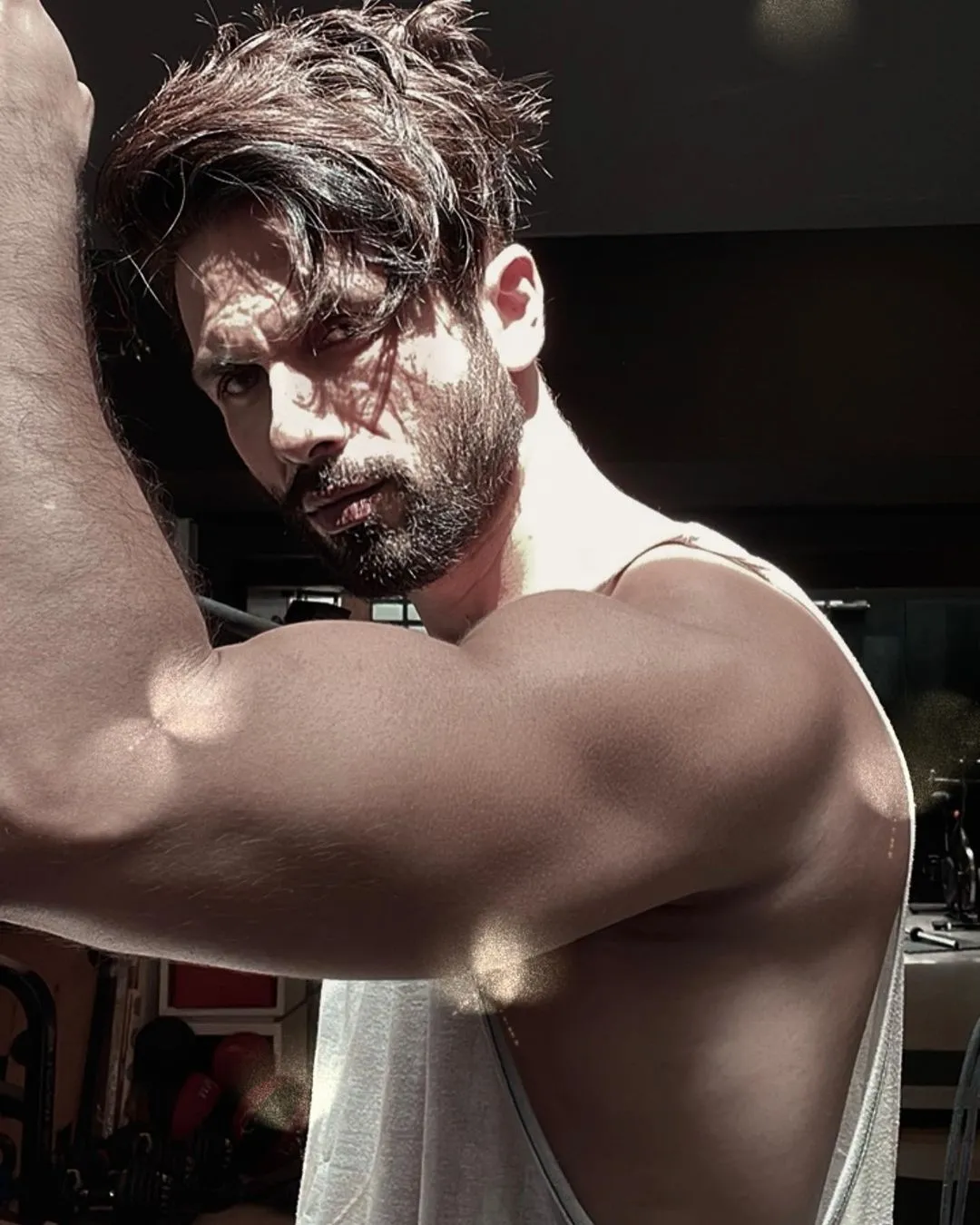 148+ Shahid Kapoor Hairstyles That Attracts Every Woman Towards Him 121 148+ Shahid Kapoor Hairstyles That Attracts Every Woman Towards Him 117