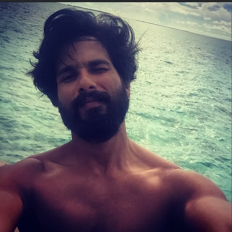 148+ Shahid Kapoor Hairstyles That Attracts Every Woman Towards Him 21 148+ Shahid Kapoor Hairstyles That Attracts Every Woman Towards Him 17