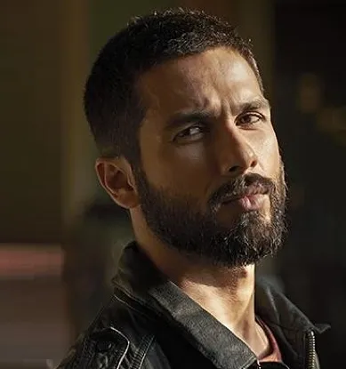 148+ Shahid Kapoor Hairstyles That Attracts Every Woman Towards Him 26 148+ Shahid Kapoor Hairstyles That Attracts Every Woman Towards Him 22