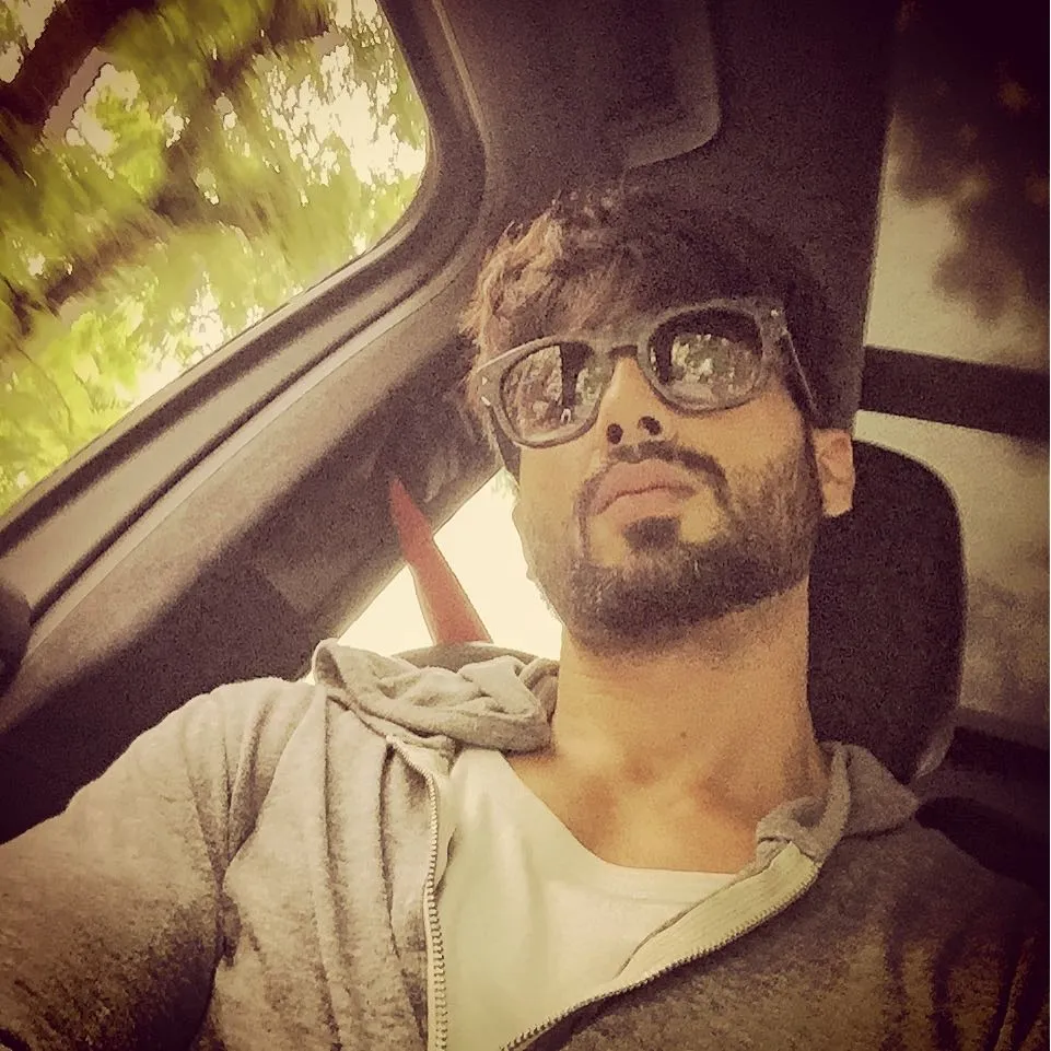 148+ Shahid Kapoor Hairstyles That Attracts Every Woman Towards Him 10 148+ Shahid Kapoor Hairstyles That Attracts Every Woman Towards Him 6