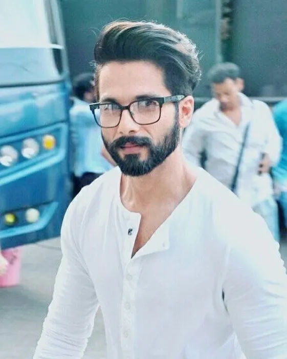 148+ Shahid Kapoor Hairstyles That Attracts Every Woman Towards Him 38 148+ Shahid Kapoor Hairstyles That Attracts Every Woman Towards Him 34