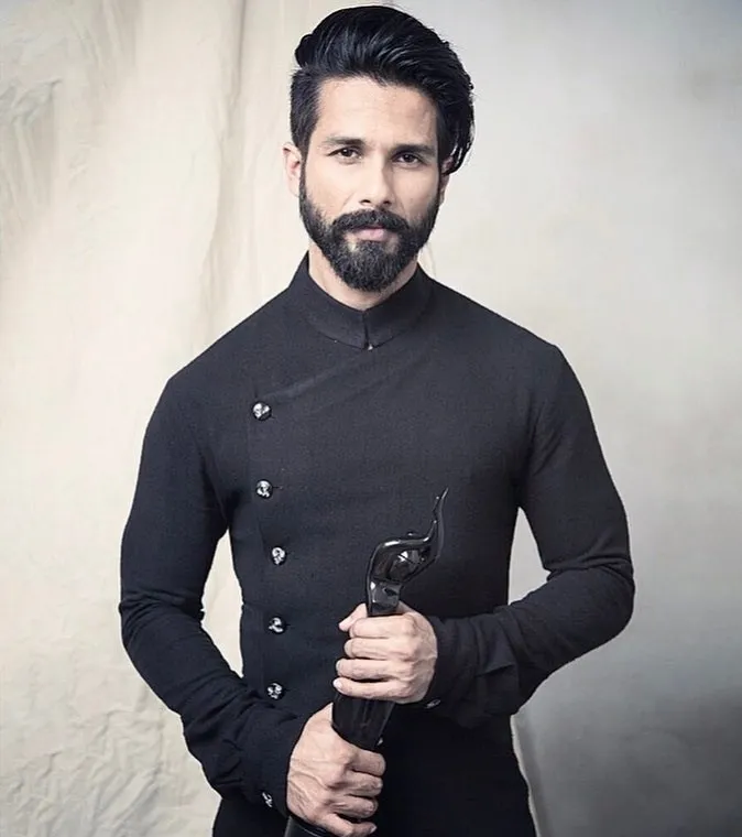 148+ Shahid Kapoor Hairstyles That Attracts Every Woman Towards Him 41 148+ Shahid Kapoor Hairstyles That Attracts Every Woman Towards Him 37