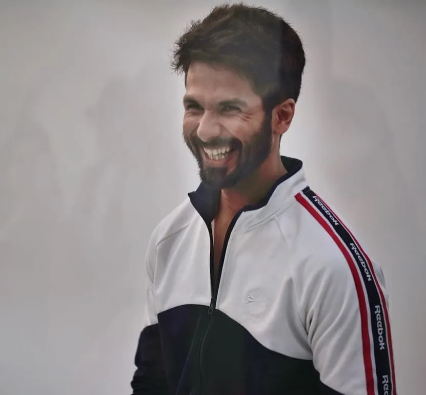 148+ Shahid Kapoor Hairstyles That Attracts Every Woman Towards Him 68 148+ Shahid Kapoor Hairstyles That Attracts Every Woman Towards Him 64