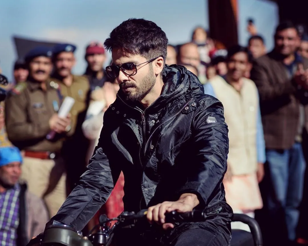 148+ Shahid Kapoor Hairstyles That Attracts Every Woman Towards Him 69 148+ Shahid Kapoor Hairstyles That Attracts Every Woman Towards Him 65