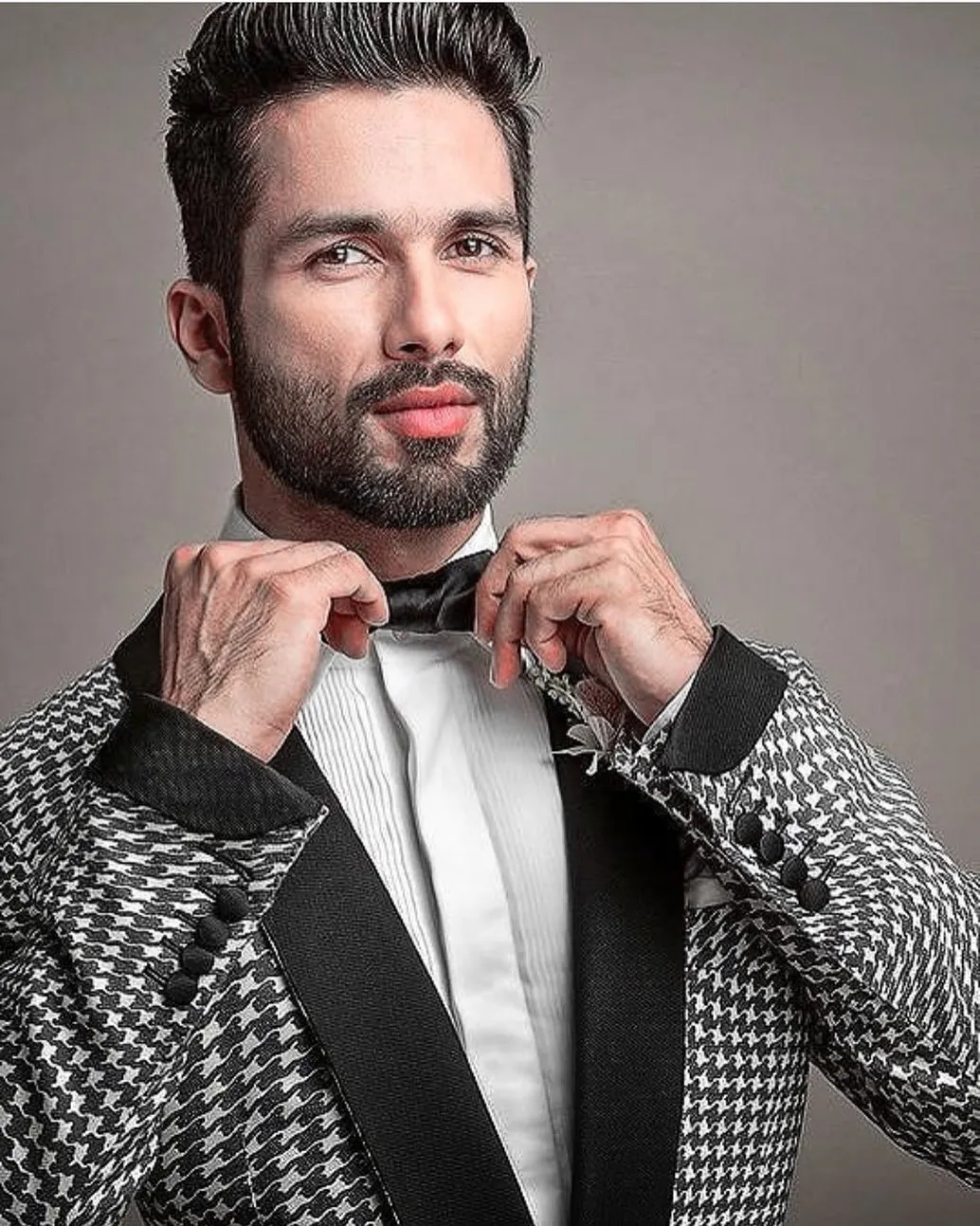 148+ Shahid Kapoor Hairstyles That Attracts Every Woman Towards Him 93 148+ Shahid Kapoor Hairstyles That Attracts Every Woman Towards Him 89