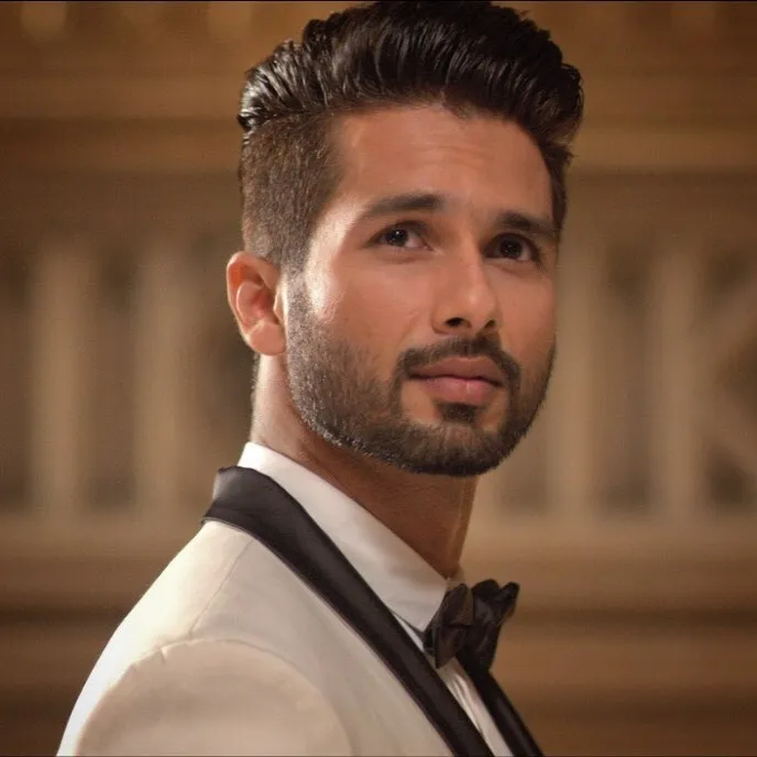 148+ Shahid Kapoor Hairstyles That Attracts Every Woman Towards Him 17 148+ Shahid Kapoor Hairstyles That Attracts Every Woman Towards Him 13