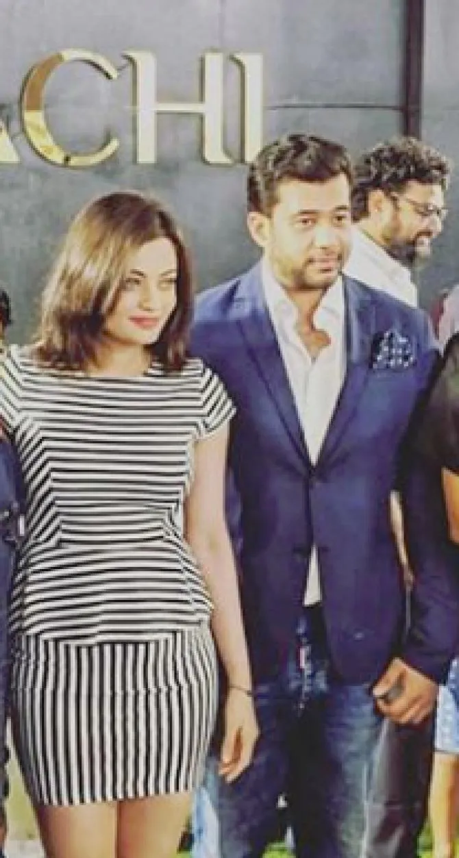 Aishwarya Look A Alike broke up with her partner 2 Aishwarya Look A Alike broke up with her partner