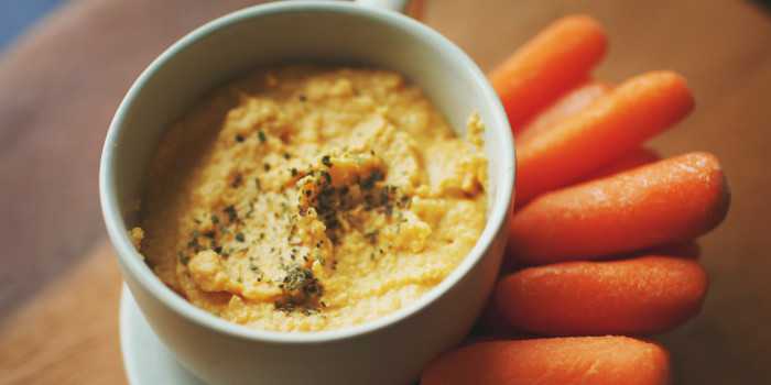 Snacks list Tasty and Healthy at the same time 2 Hummus with carrots