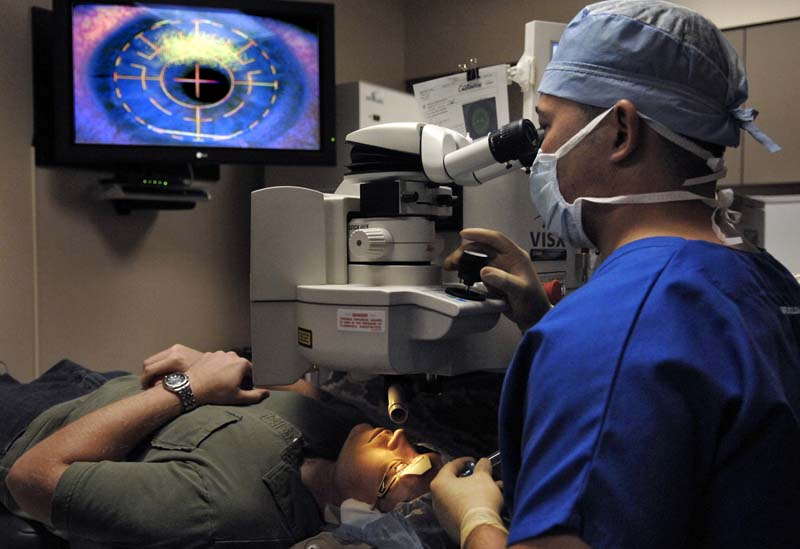 top lasik surgeons