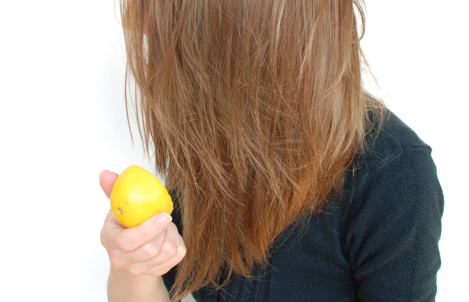 15 Benefits Of Lemon For Your Skin And Hair - Find Health Tips 15 Benefits Of Lemon For Your Skin And Hair - Find Health Tips