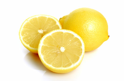 15 Benefits of Lemon for Your Skin and Hair