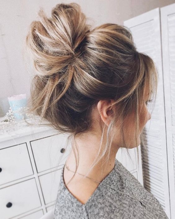 6 Easy To Make Comfortable Work Hairstyles For Long Hair That Rock