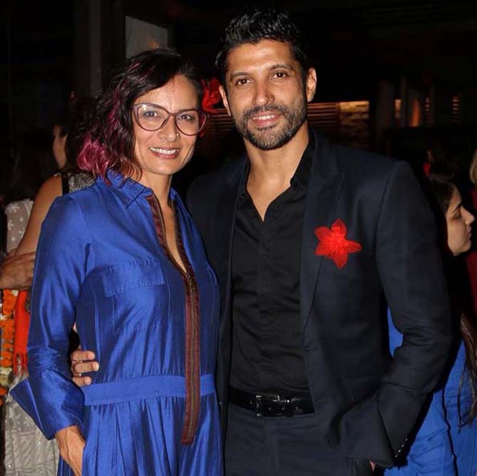 Farhan Akhtar and his ex- wife Adhuna Bhabani in blue dress - bollywood actress divorce list
