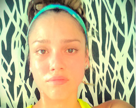 Top Hollywood Actresses without Makeup Photos 1 Jessica Alba No Make Up
