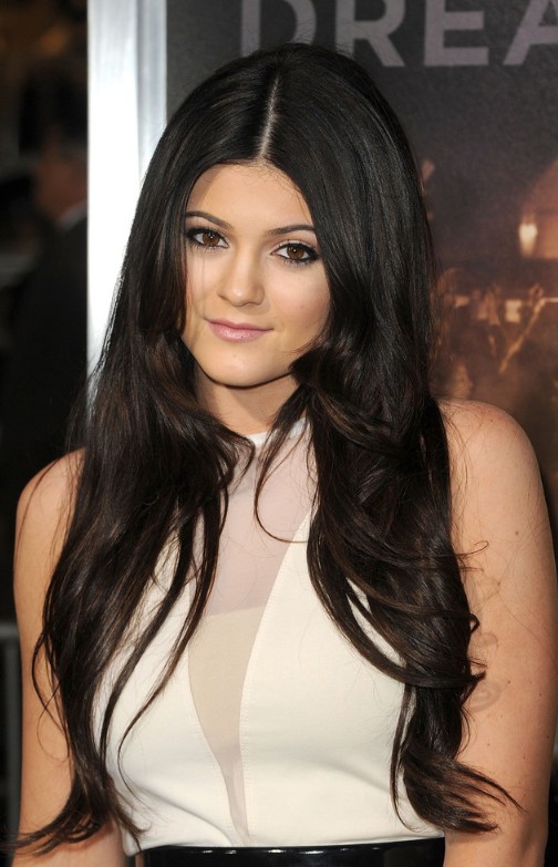 Mid-Part Style Straight Hairstyle for Women
