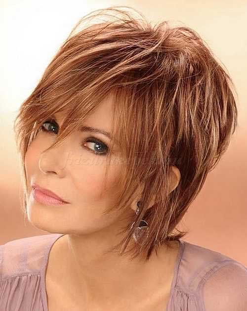 Woman in light purple round neck top with Short-Shag-Hairstyle - simple hairstyles for ladies