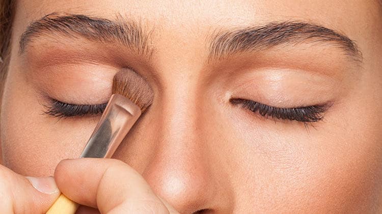 Step 9 Work on Crease Best Eye Makeup