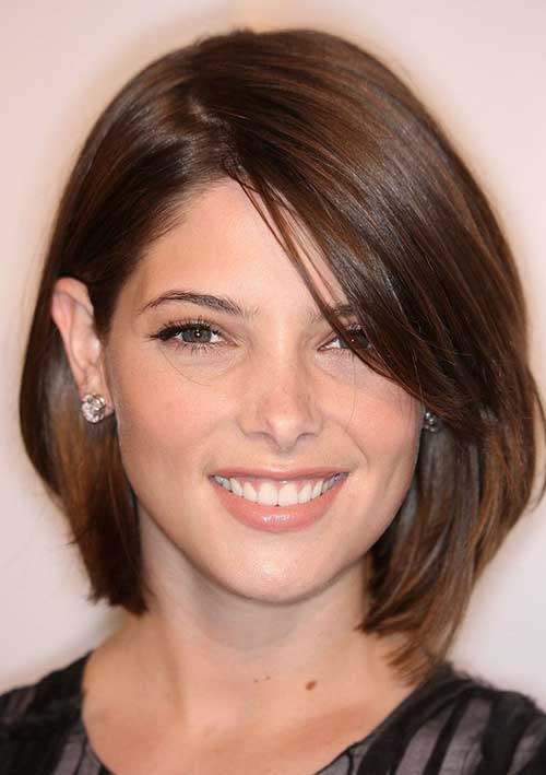 Brunette Short Hairstyle for Women