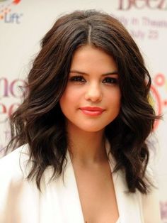 20 Haircuts For Women With Round Face Shape In 2018 Find