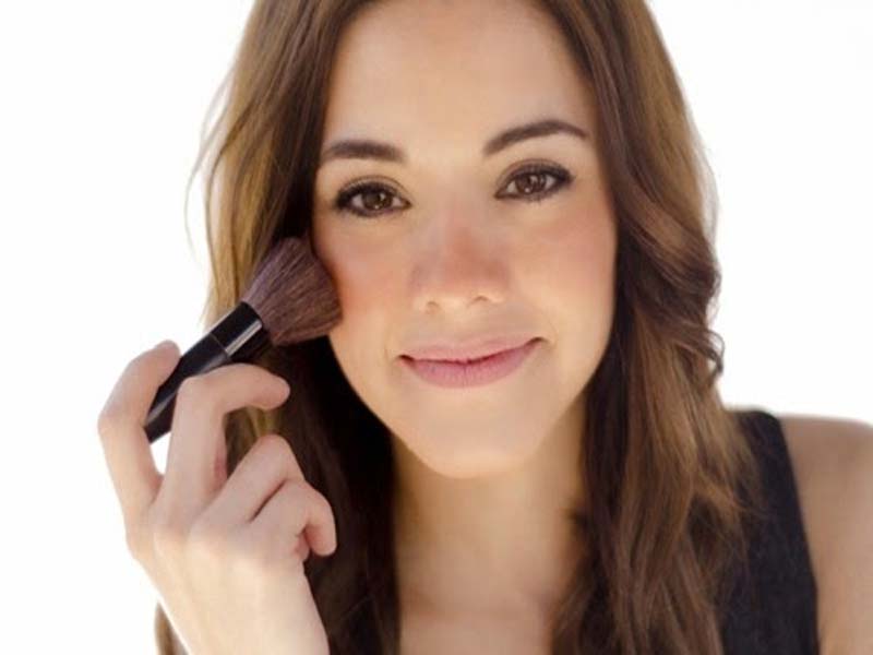 Nude Makeup Tutorial- Step By Step [With Pictures] 7