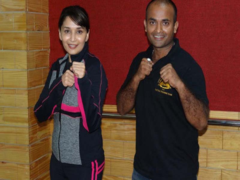 madhuri dixit no makeup photos