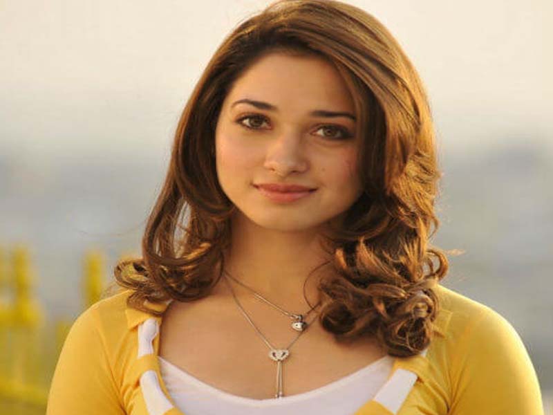 List of Simple Indian Hairstyles for Medium Hairs 11