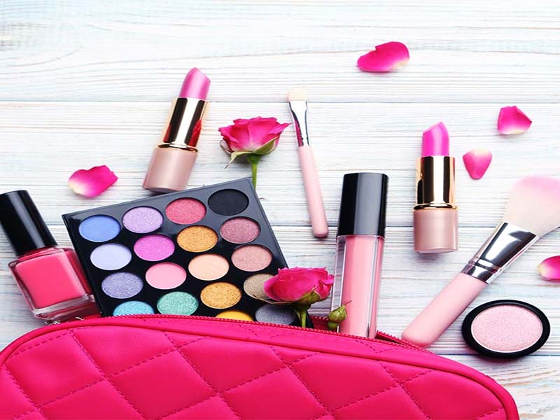 List Of Makeup Essentials, If Your Age Group Is 21 To 25 9