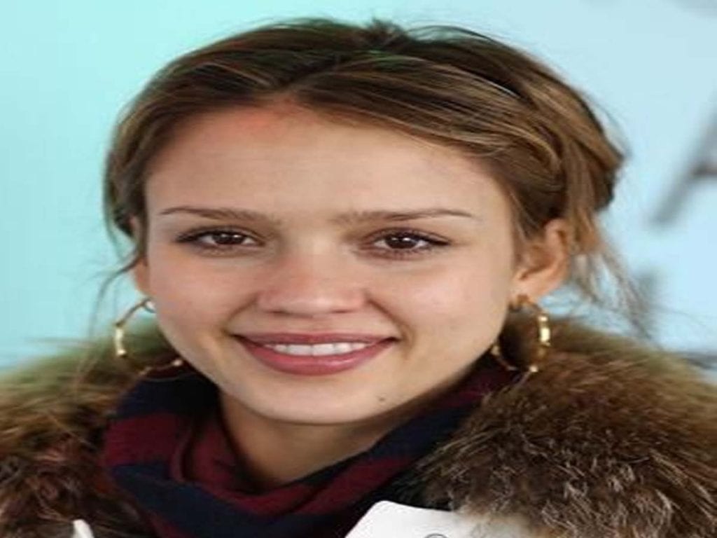 List of 21 Hollywood Celebrities without Makeup 22