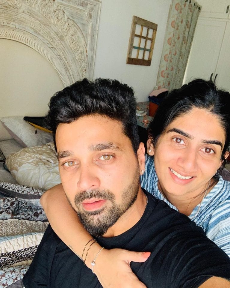 How Murali Vijay Came Closer To Dinesh Karthik