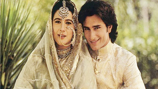 Saif and Amrita posing for camera in wedding dress - Bollywood divorces