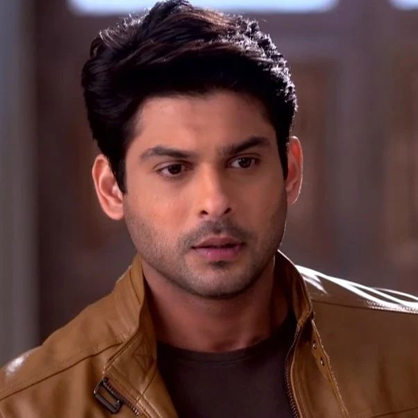 Sidharth Shukla in brown leather jacket - Indian TV actor who died recently