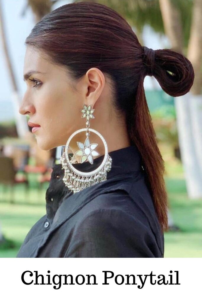 Kirti Sanon wearing danglers and chignon Ponytail Kirti Sanon wearing danglers and chignon Ponytail - ponytail hairstyles for girls