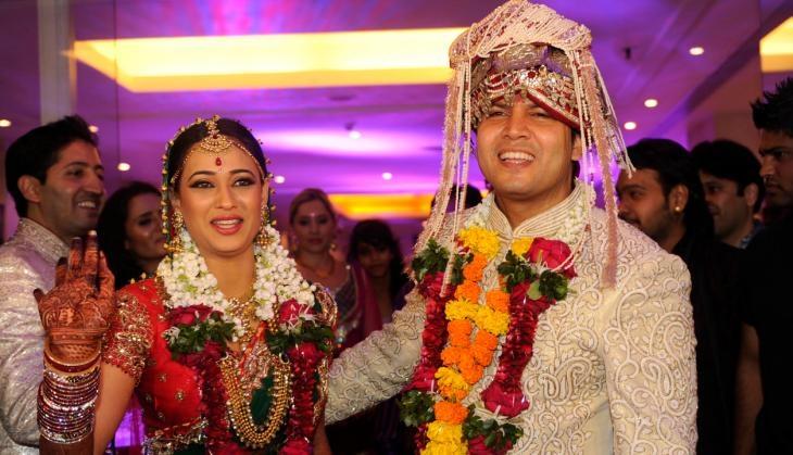 Shweta Tiwari and Abhinav Kohli laughing and talking in their wedding outfit - bollywood divorce