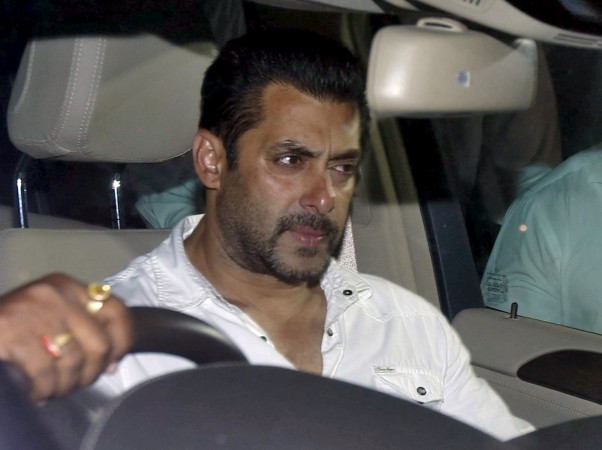 Without makeup Salman Khan sitting in a car - celebrities without makeup