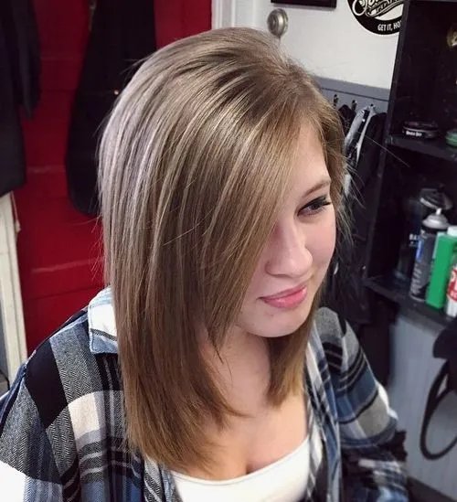 30 Different Types of Feather Hair Cut Styles and Tips