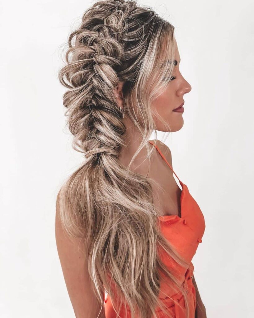 100+ New Ladies Hairstyle for 2023 21