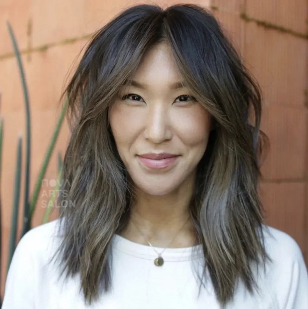 30 Simple (and Trendy) Hairstyles for Women in 2023 3