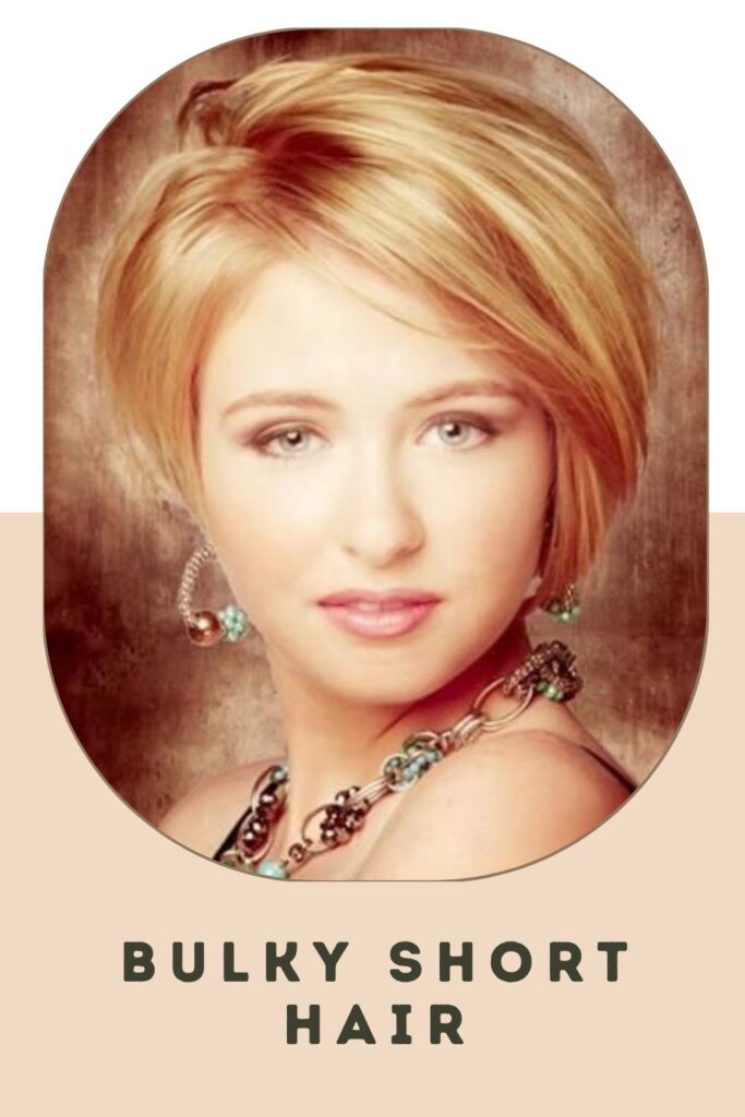 Woman wearing accessories with golden blonde Bulky Short Hair - short hairstyles for women 2022