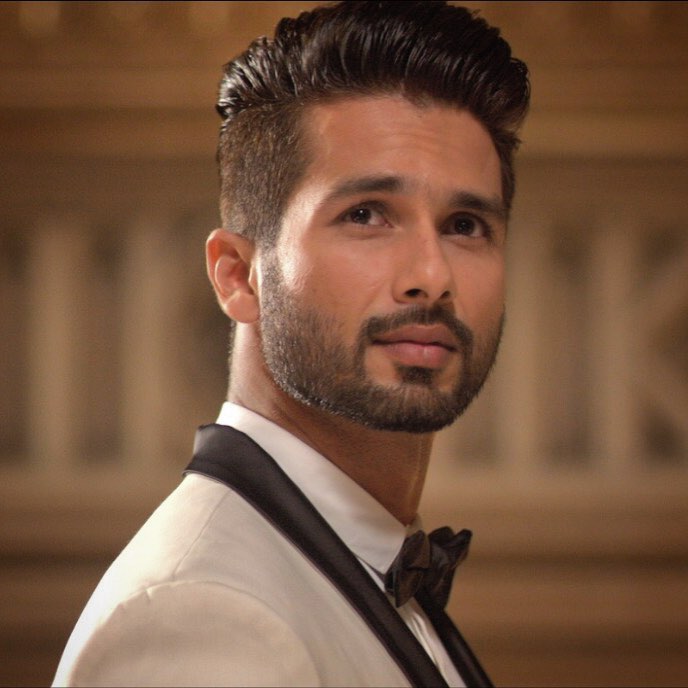 Top Bollywood Actors Latest Hairstyles 2022 Top Bollywood Actors Latest Hairstyles 2022