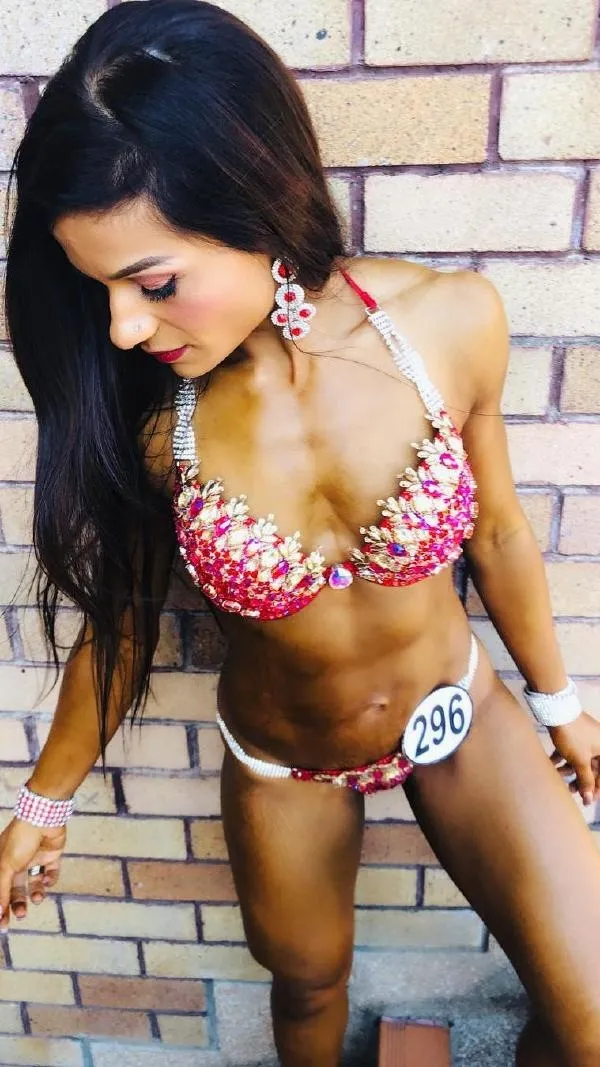 Bhavsara Bikini and Heels Bodybuilder Bhavsara Bikini and Heels Bodybuilder